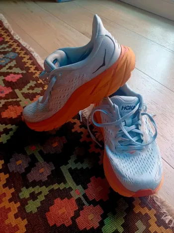Used Hoka Clifton 8 bike — image 2 of 9