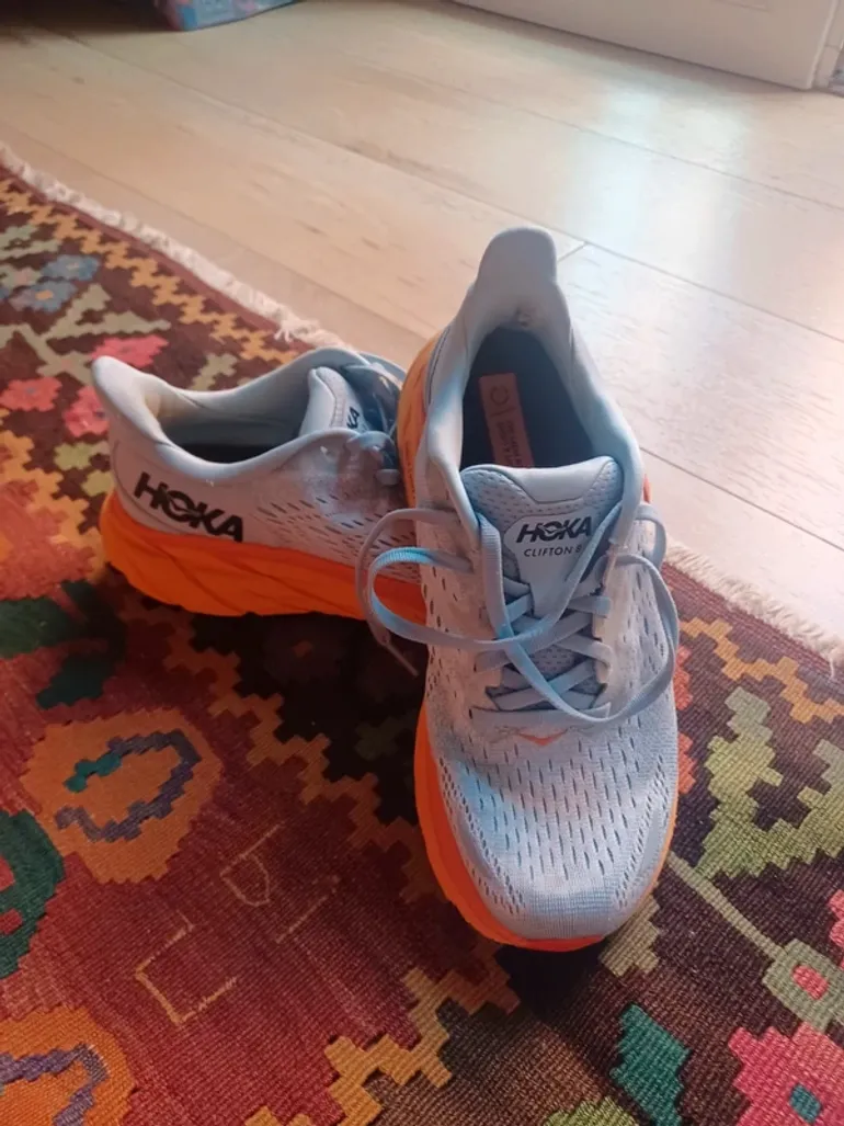 Used Hoka Clifton 8 bike — image 5 of 9