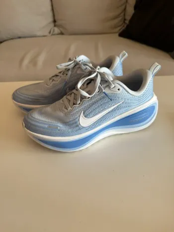 Tweedehands Nike Vomero Plus bike — afbeelding 2 van 7