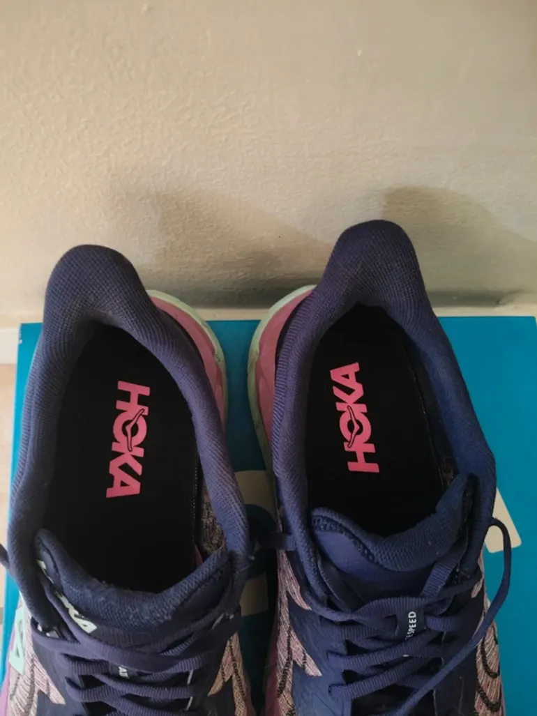 Used Hoka Mafate Speed 4 bike — image 3 of 5