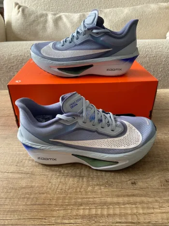 Used Nike Zoom Fly 6 bike — image 2 of 7