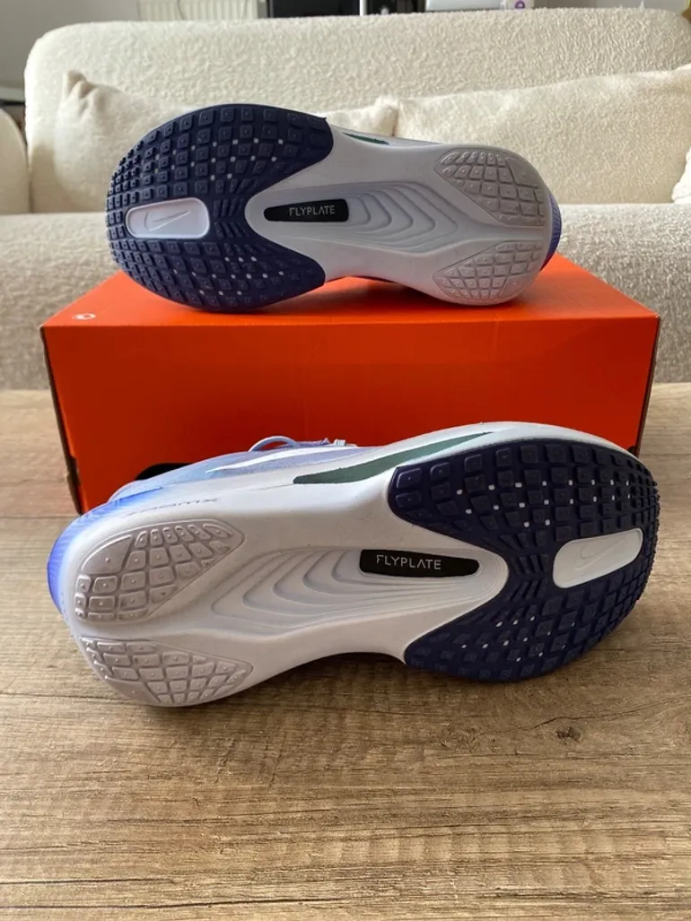 Used Nike Zoom Fly 6 bike — image 3 of 7