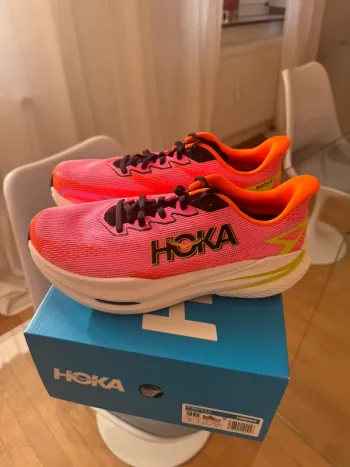 Brugt Hoka Mach X3 Running Shoes