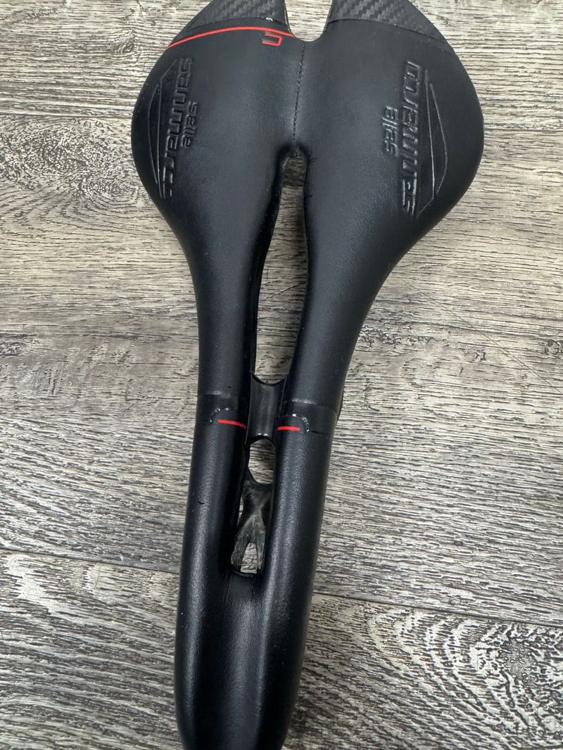 Brugt San Marco CFX Wide Saddle Saddles & Seatposts