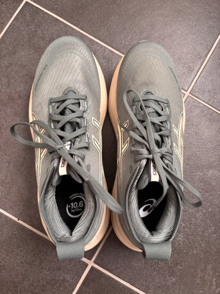 Käytetty Asics Nimbus 27 bike — kuva 3 / 8