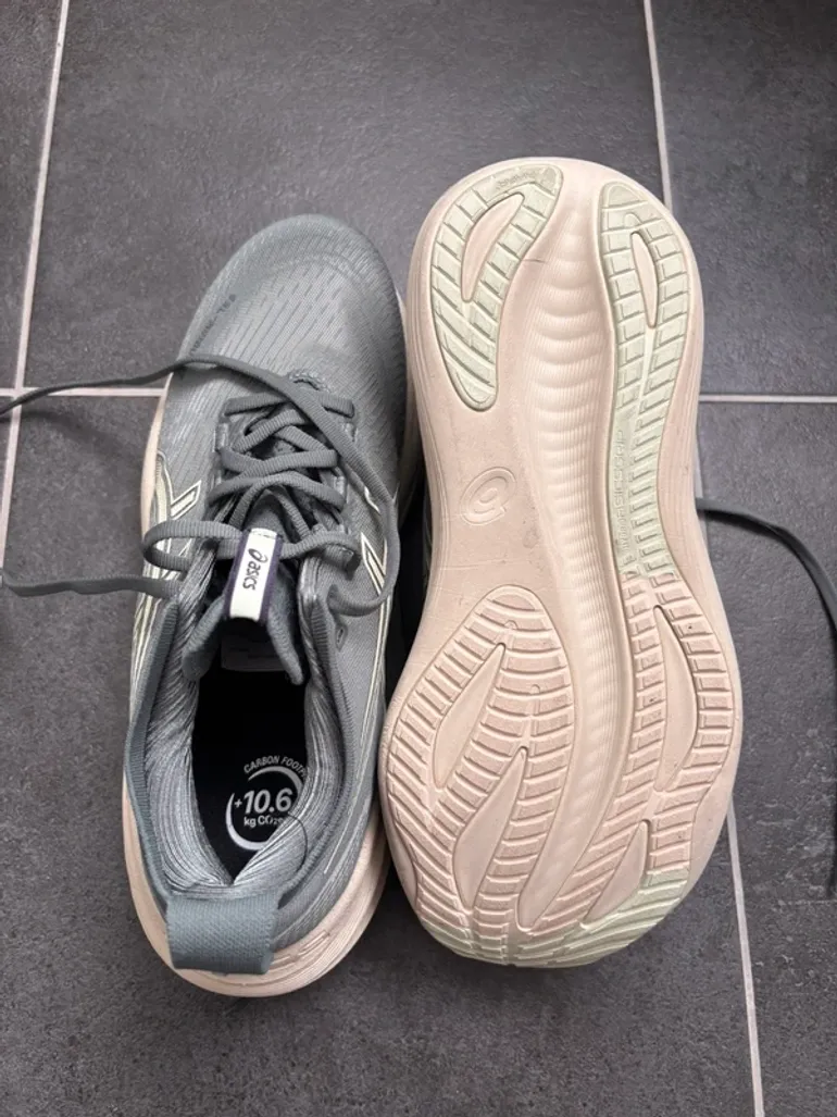 Käytetty Asics Nimbus 27 bike — kuva 4 / 8