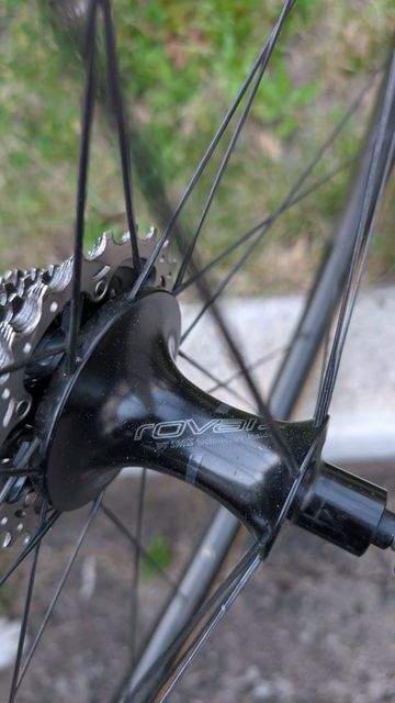 Used Roval CLX 32 2018 bike — image 3 of 4