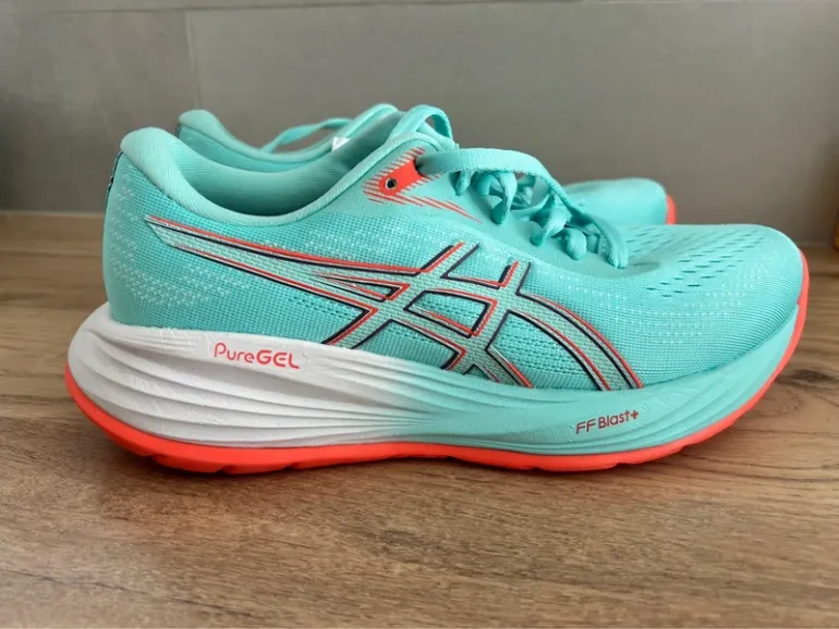 Używany Asics Gel-Stratus 5 bike — zdjęcie 2 z 5