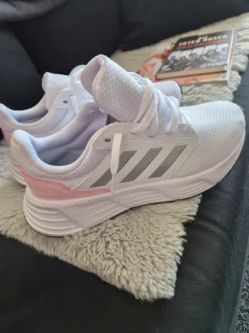 Used Adidas Turnschuhe Running Shoes