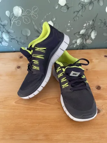 Ideal Nike Free 5.0 Running Shoes usato