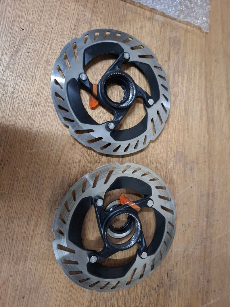 Shimano RT-CL900 140 disc rotor Brakes d'occasion