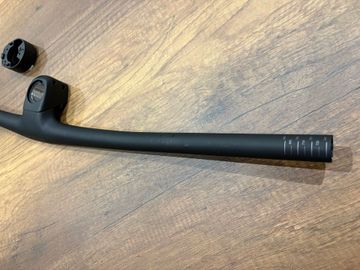 Used Syncros IC-M100 Integrated Handlebar 2026 bike — image 3 of 10