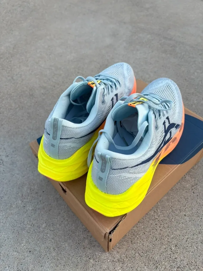 Used Asics Superblast 2 bike — image 11 of 15