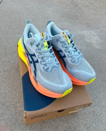 Used Asics Superblast 2 Running Shoes