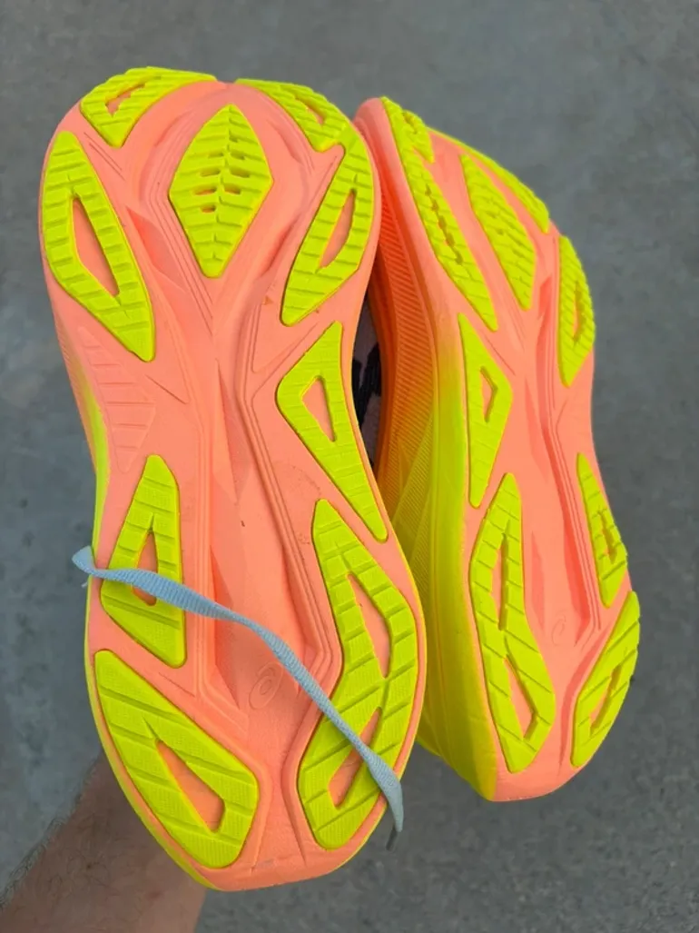 Used Asics Superblast 2 bike — image 15 of 15