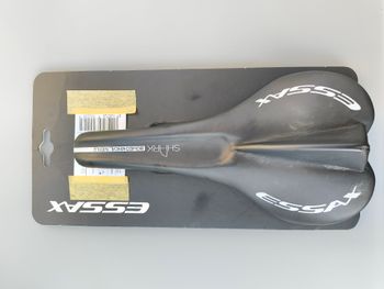 Used ESSAX Shark Saddle Saddles & Seatposts