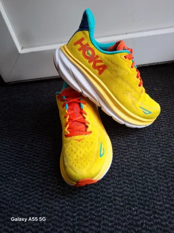 Used Hoka Clifton 9 bike — image 11 of 18