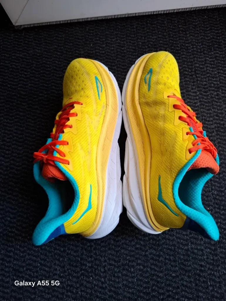 Used Hoka Clifton 9 bike — image 4 of 18