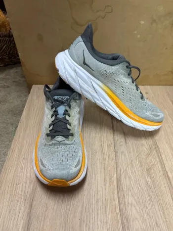 Brugt Orange Clifton 8 Running Shoes