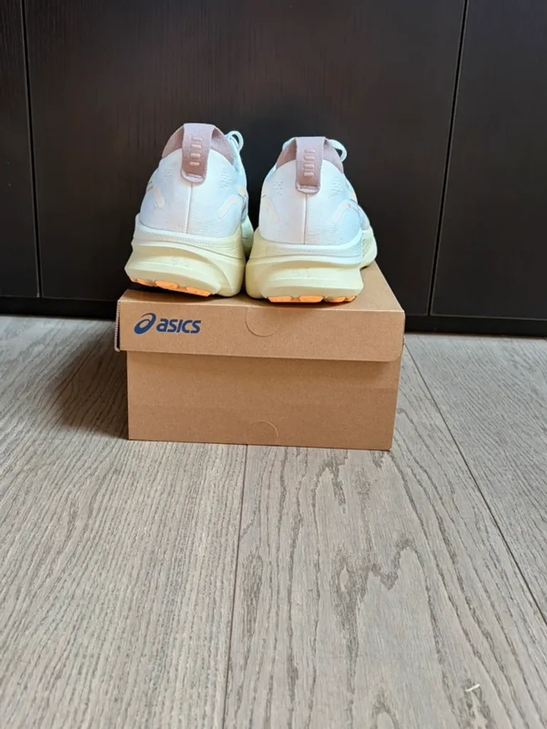 Käytetty Asics Gel Kayano 32 bike — kuva 3 / 5