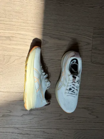 Käytetty Asics Gel Kayano 32 bike — kuva 5 / 5
