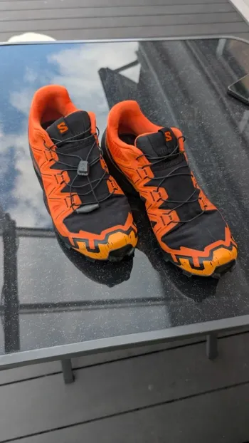 Used Salomon Speedcross 6 Running Shoes