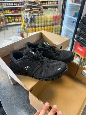 Tweedehands On Running Shoes Running Shoes