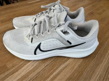 Tweedehands Pegasus Air Zoom 40 Running Shoes