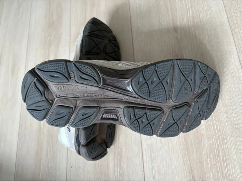 Käytetty Asics Gel bike — kuva 7 / 8