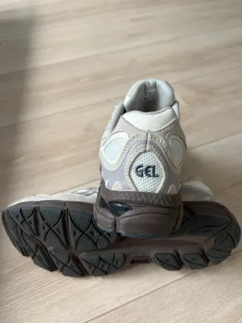 Käytetty Asics Gel bike — kuva 4 / 8