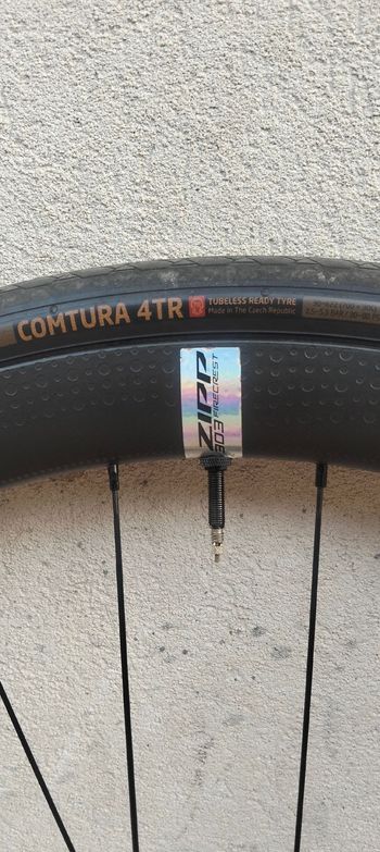 Brugt Zipp 303 Firecrest Wheels 2025 bike — billede 5 af 9