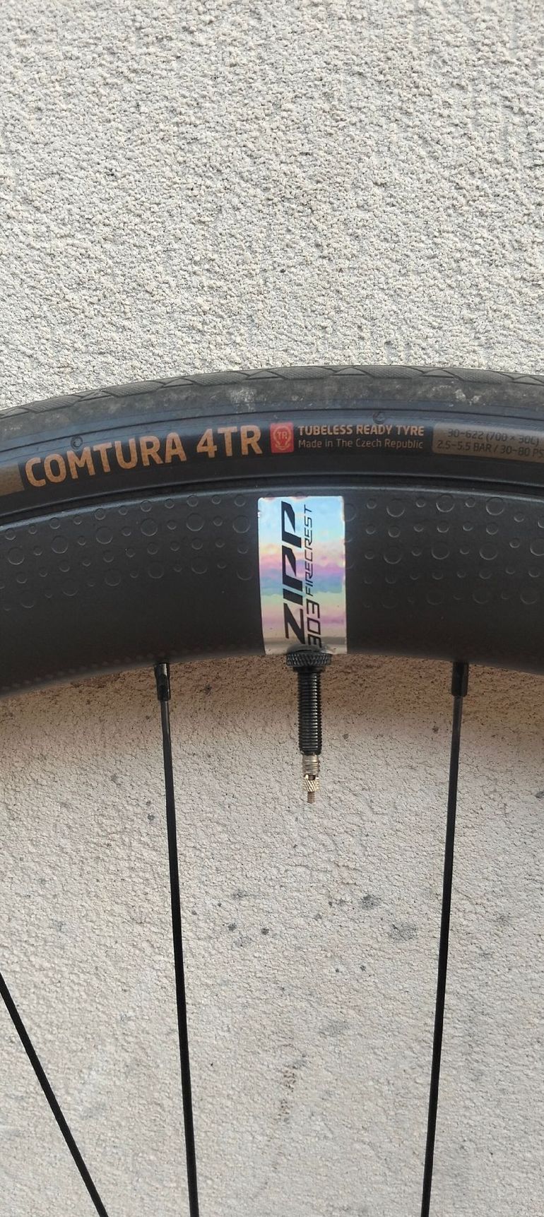 Brugt Zipp 303 Firecrest Wheels 2025 bike — billede 5 af 9