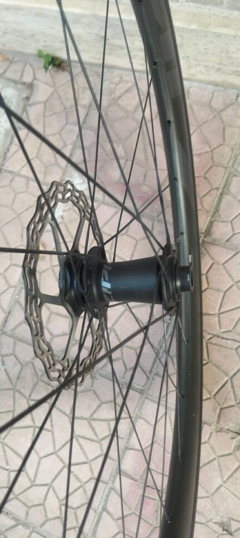 Brugt Zipp 303 Firecrest Wheels 2025 bike — billede 9 af 9