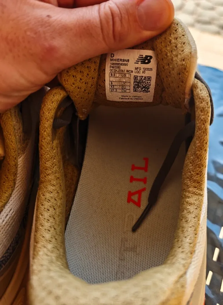 Used New Balance Fresh Foam X Hierro v9 2026 bike — image 7 of 7