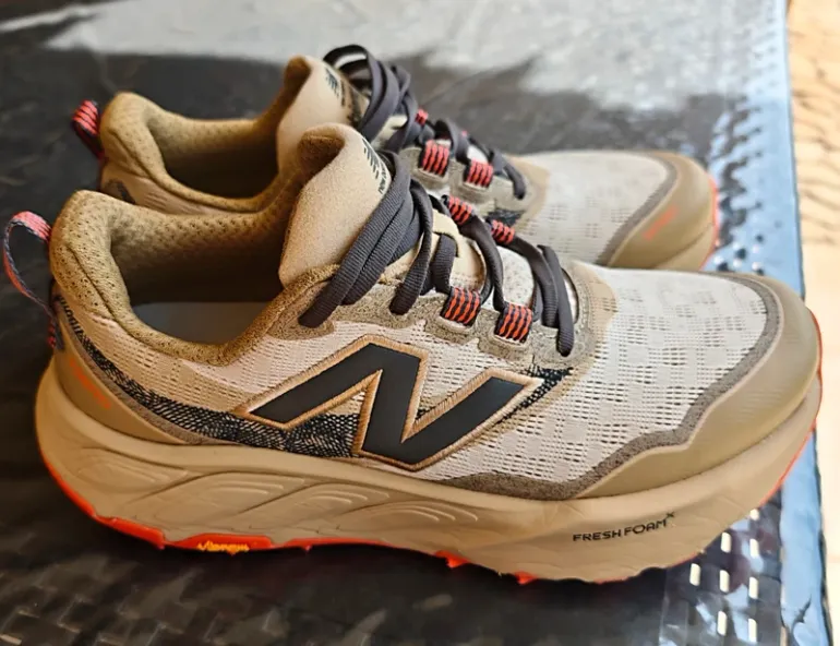 Used New Balance Fresh Foam X Hierro v9 2026 bike — image 2 of 7