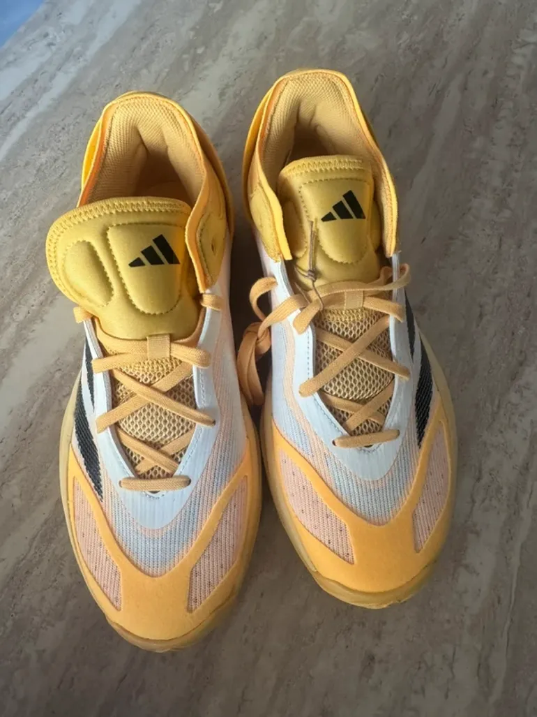 Adidas Adizero Select 2.0 bike d'occasion — image 2 sur 9