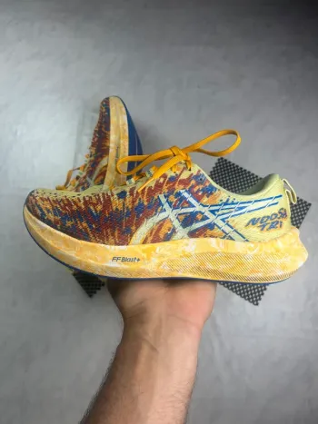 Used Asics Noosa Tri Running Shoes