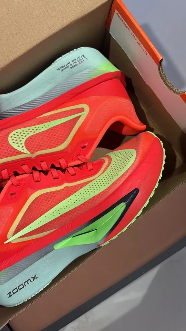 Used Nike Zoom Fly 6 bike — image 3 of 6