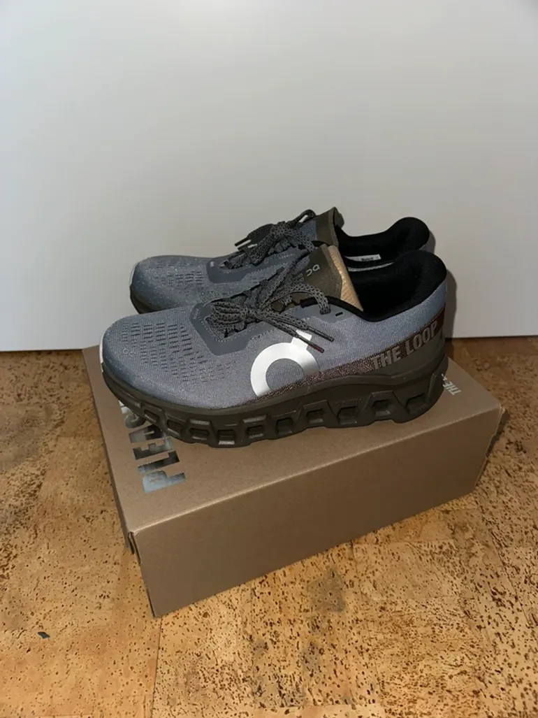 On Running Cloudmonster 2 bike usato — immagine 3 di 4