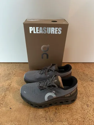 Gebrauchtes On Running Cloudmonster 2 Running Shoes