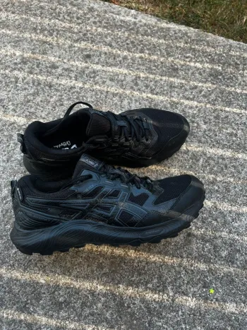 Used Asics Gel bike — image 6 of 10