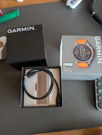 Used Garmin Fenix 8 Amoled Sapphire 47mm bike — image 4 of 8