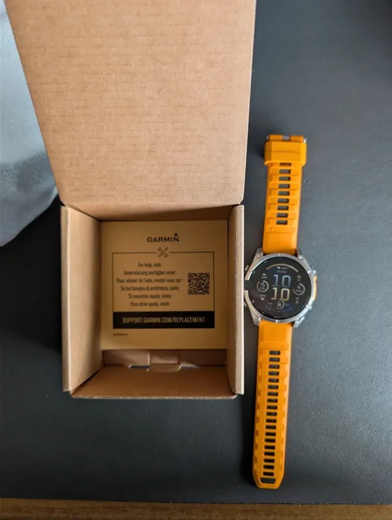 Used Garmin Fenix 8 Amoled Sapphire 47mm bike — image 8 of 8