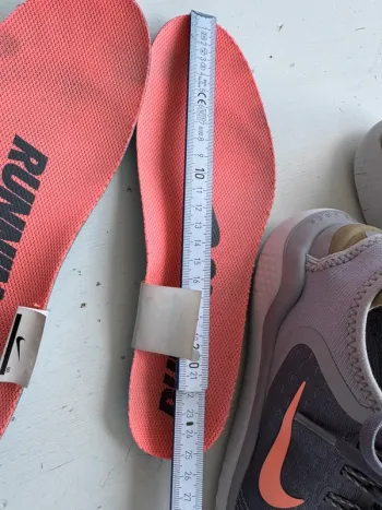 Used Nike Free RN 2018 bike — image 3 of 8