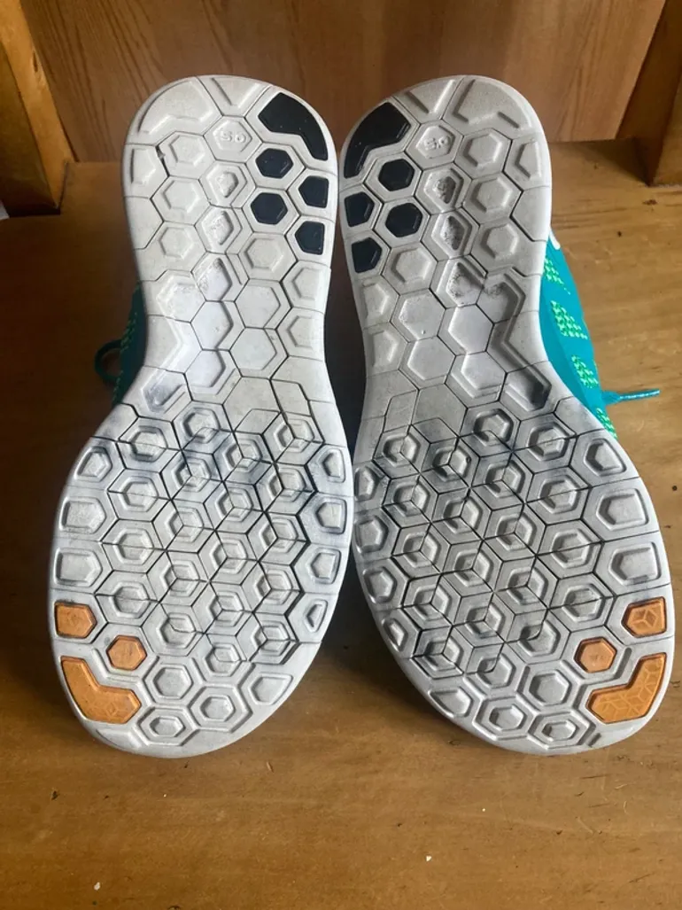 Used Nike Free 5.0 bike — image 8 of 9