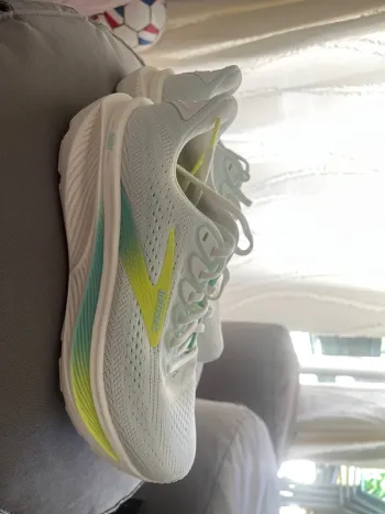 Used Brooks Ghost 17 Running Shoes