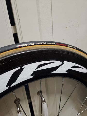 Used Zipp Track Disc + 808 bike — image 10 of 11