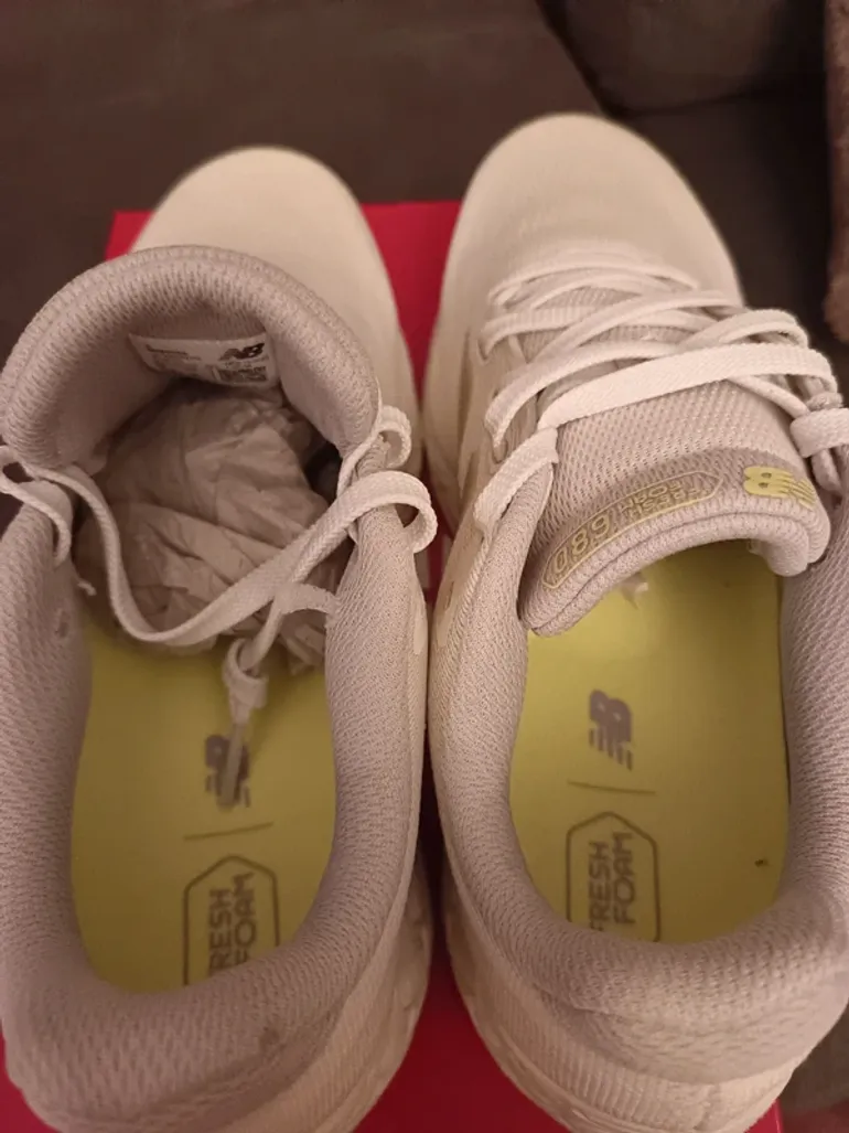 Used New Balance Fresh Foam 680 bike — image 9 of 15