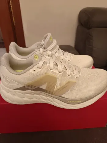Used New Balance Fresh Foam 680 bike — image 7 of 15