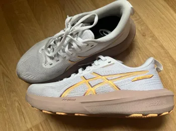 Použité Asics GT-1000 14 bike — obrázek 3 z 4